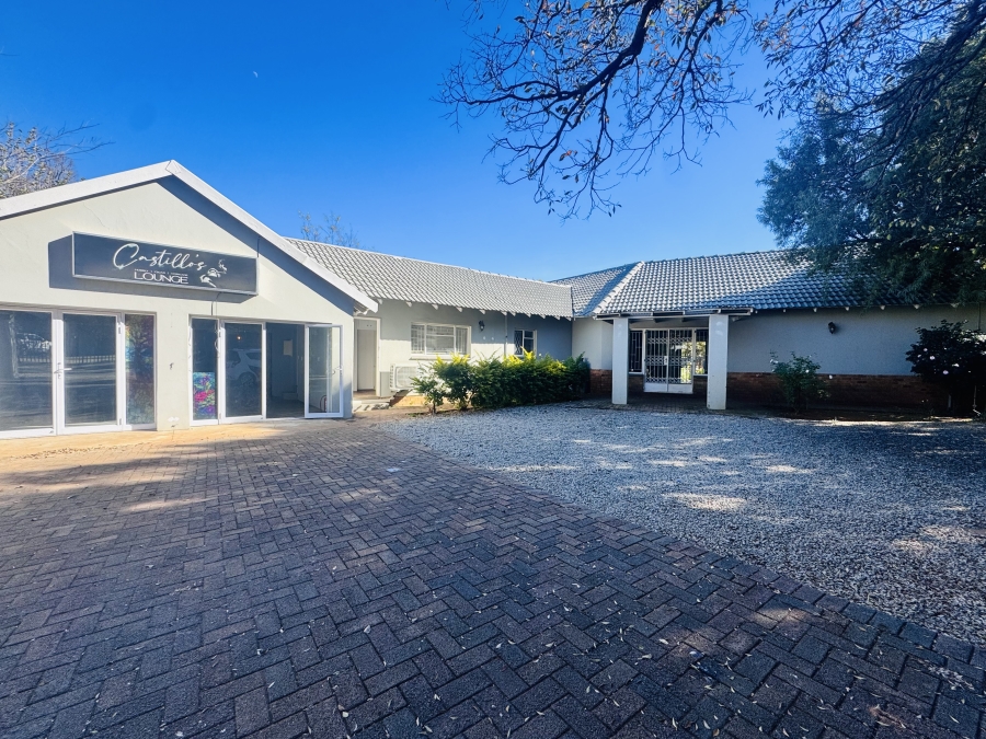 3 Bedroom Property for Sale in Flamwood North West